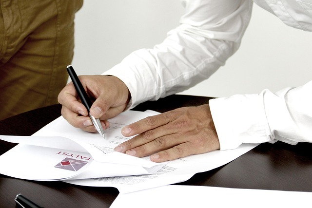 Risks and Challenges in Foreign Exchange Futures Trading