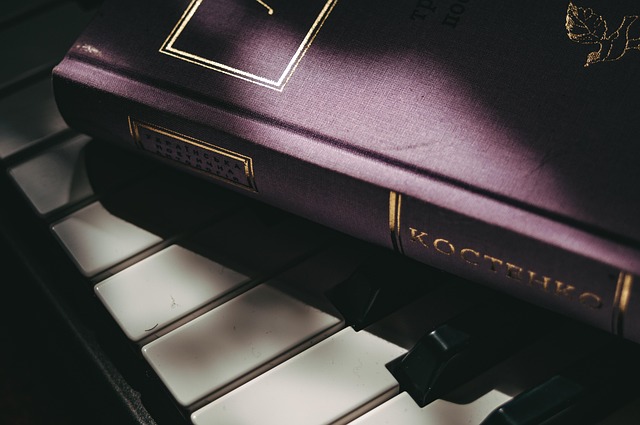 Why Reading Cryptocurrency Books Is Essential for Beginners